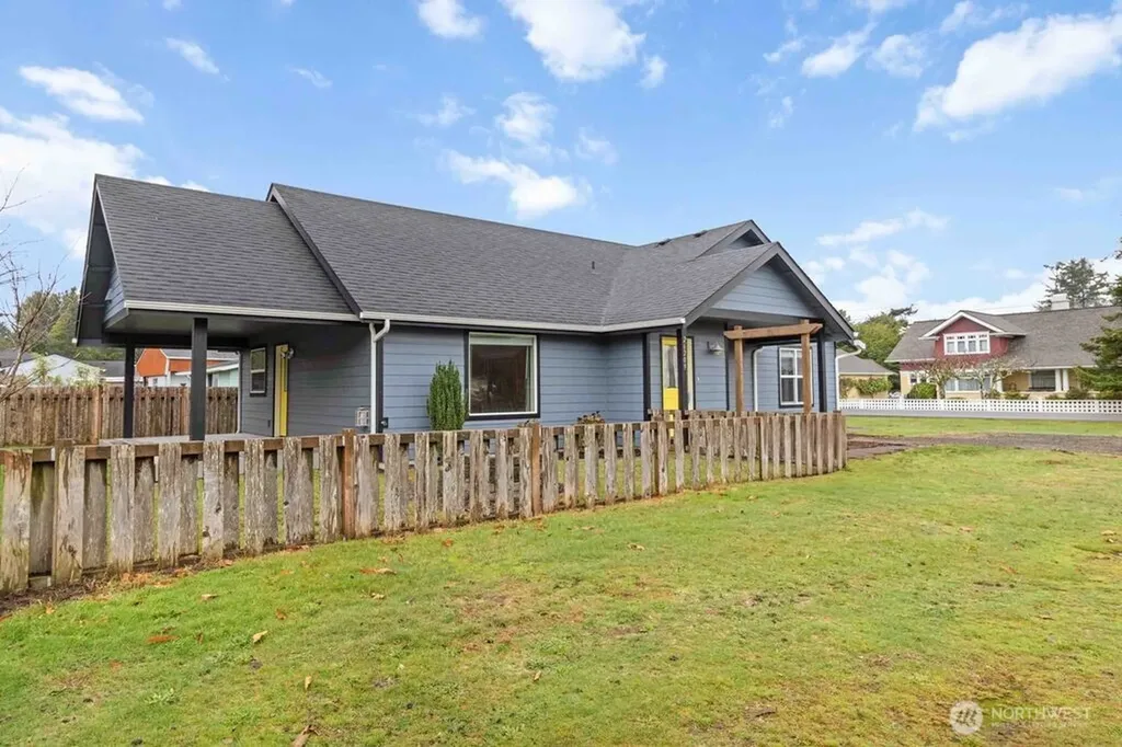 26209 N Place Ocean Park WA 98640