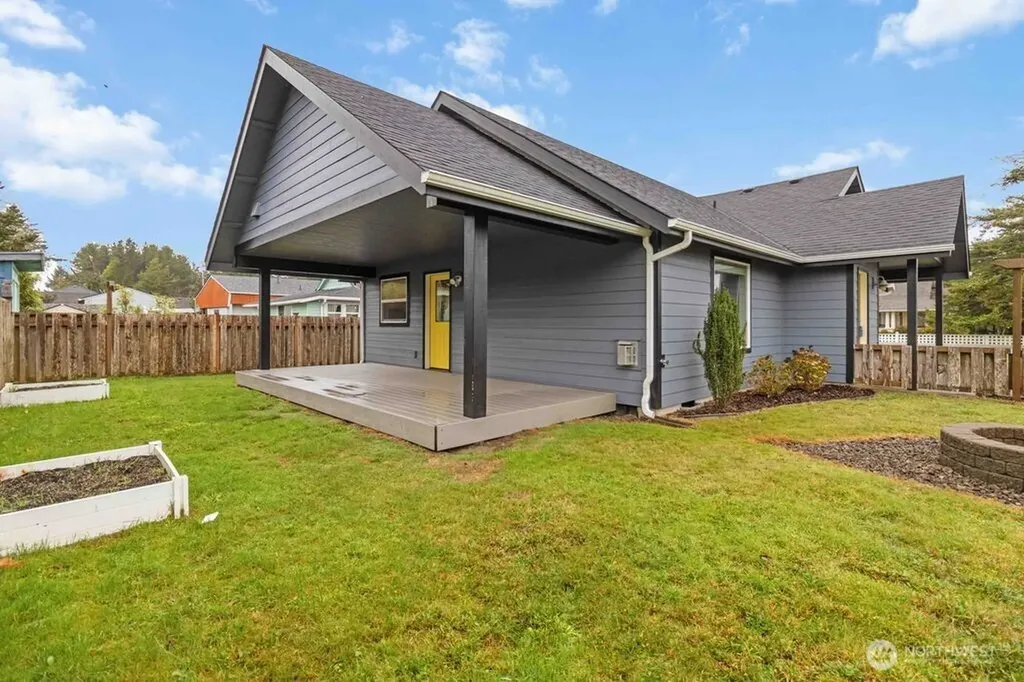 26209 N Place Ocean Park WA 98640