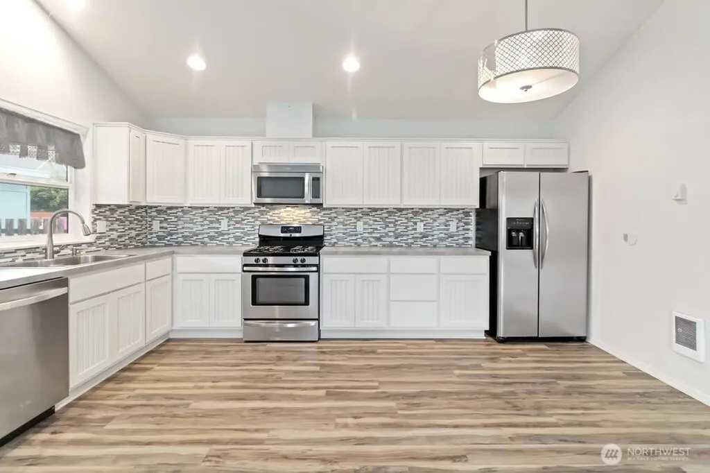 26209 N Place Ocean Park WA 98640