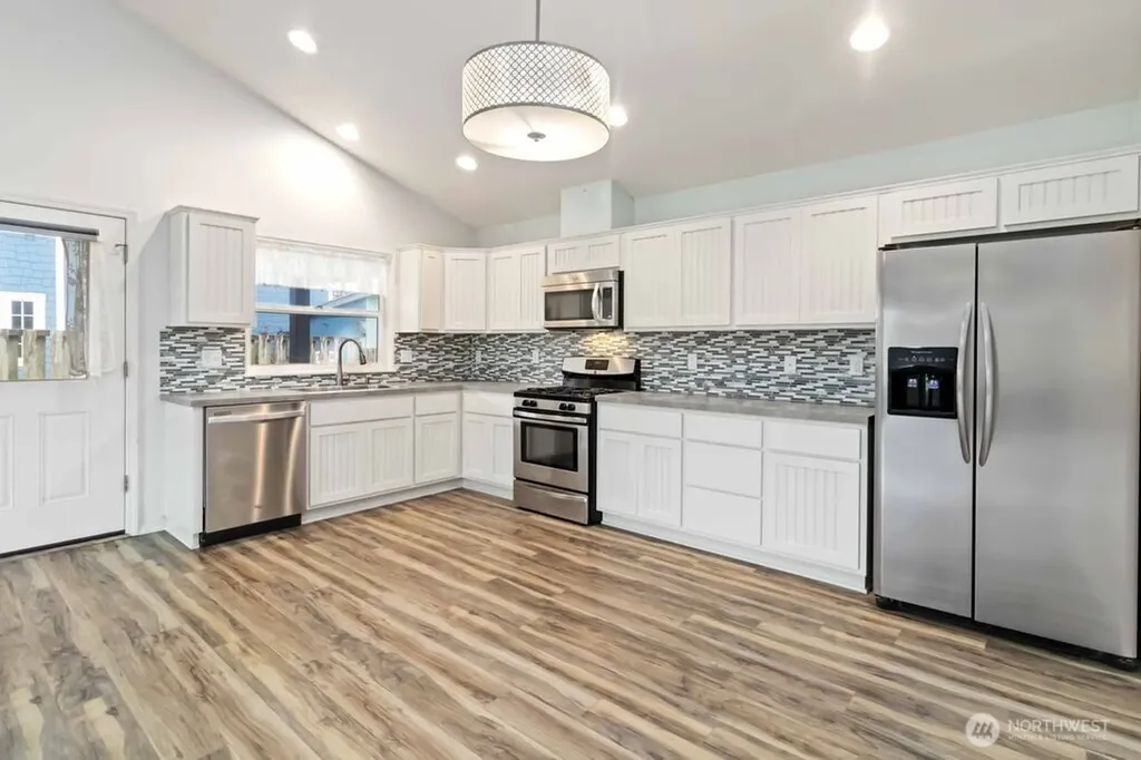 26209 N Place Ocean Park WA 98640
