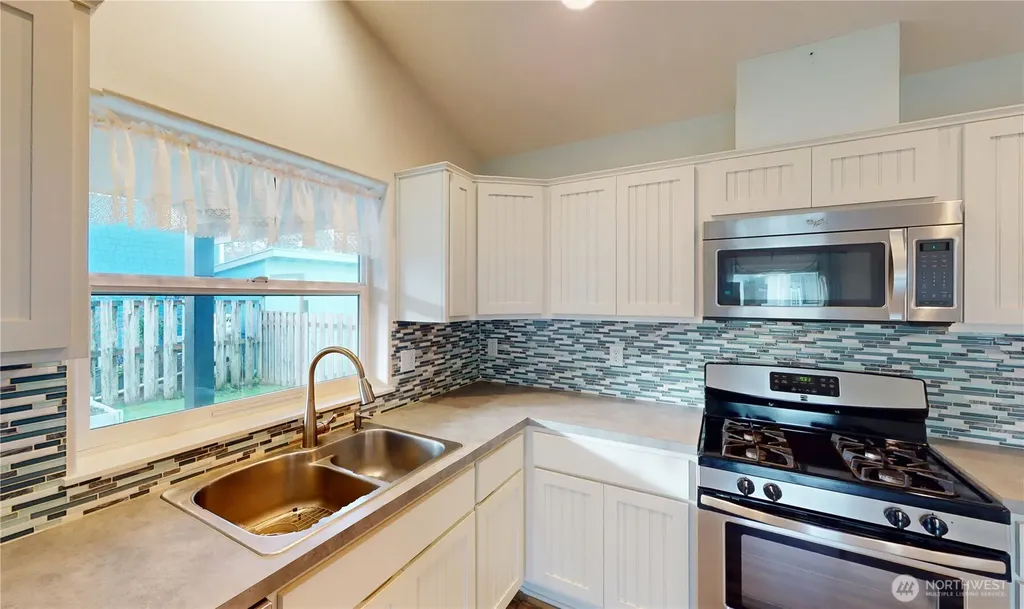26209 N Place Ocean Park WA 98640