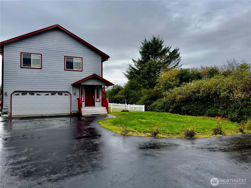 189 N Razor Clam Drive SW Ocean Shores WA 98569