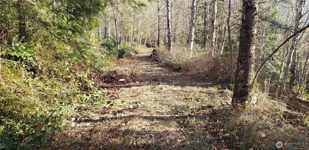 365 Cumberland Ridge Road SE Enumclaw WA 98022