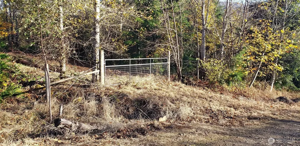 365 Cumberland Ridge Road SE Enumclaw WA 98022
