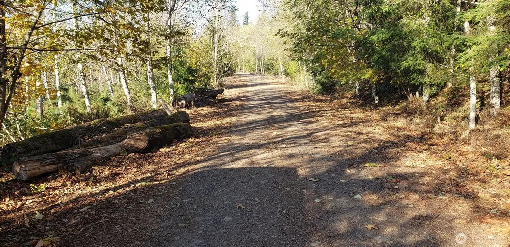 365 Cumberland Ridge Road SE Enumclaw WA 98022