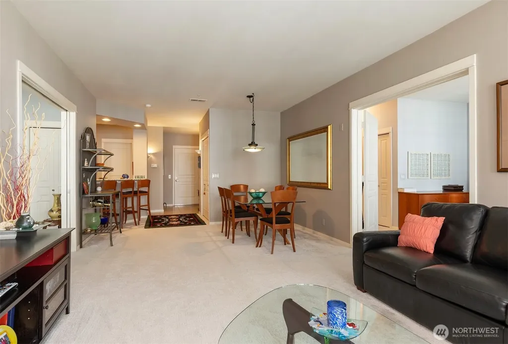 2000 Alaskan Way Seattle WA 98121