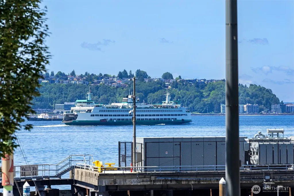2000 Alaskan Way Seattle WA 98121