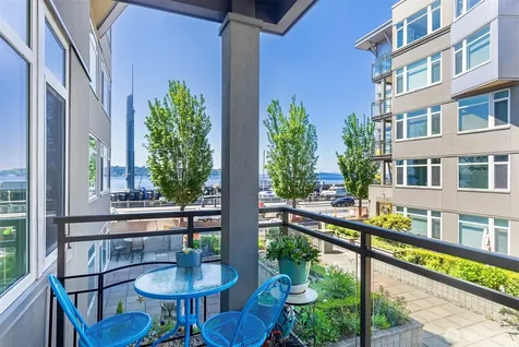 2000 Alaskan Way Seattle WA 98121