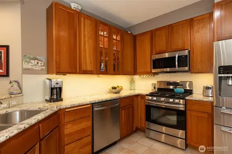 2000 Alaskan Way Seattle WA 98121