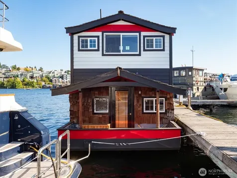 2401 N Northlake Way Seattle WA 98103