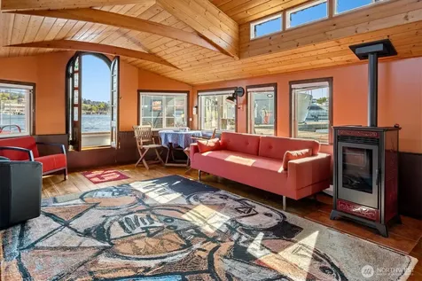 2401 N Northlake Way Seattle WA 98103