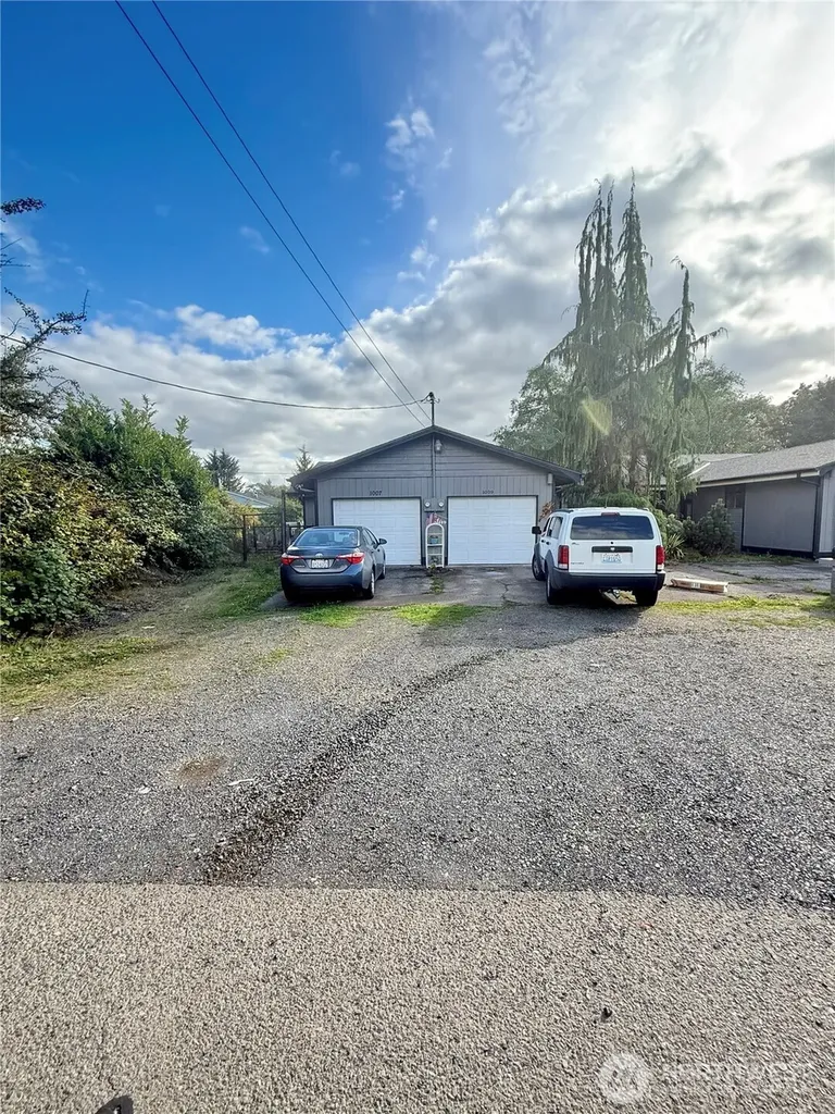 1007 Macfarlane Aberdeen WA 98520