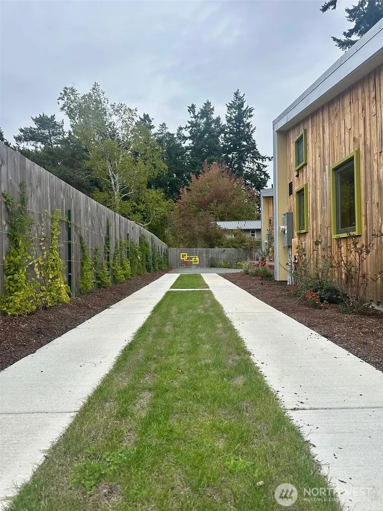624 2nd Street Langley WA 98260