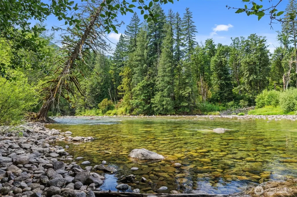 12214 757th Avenue NE Skykomish WA 98288