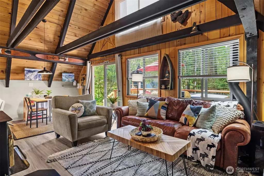 12214 757th Avenue NE Skykomish WA 98288