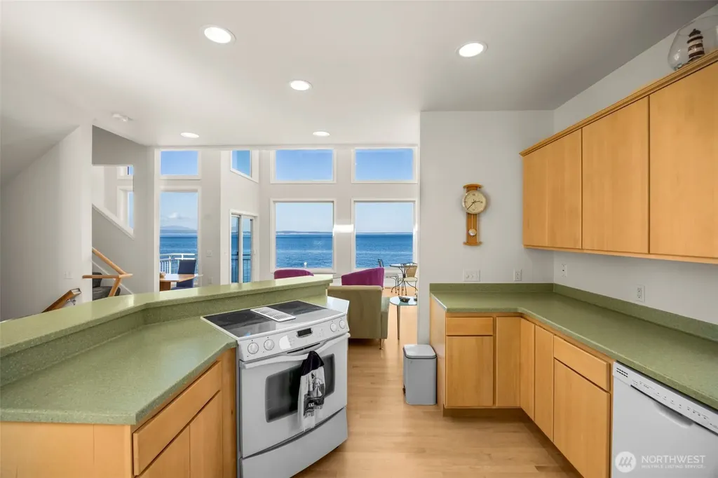 6436 Ebb Tide Lane Freeland WA 98249