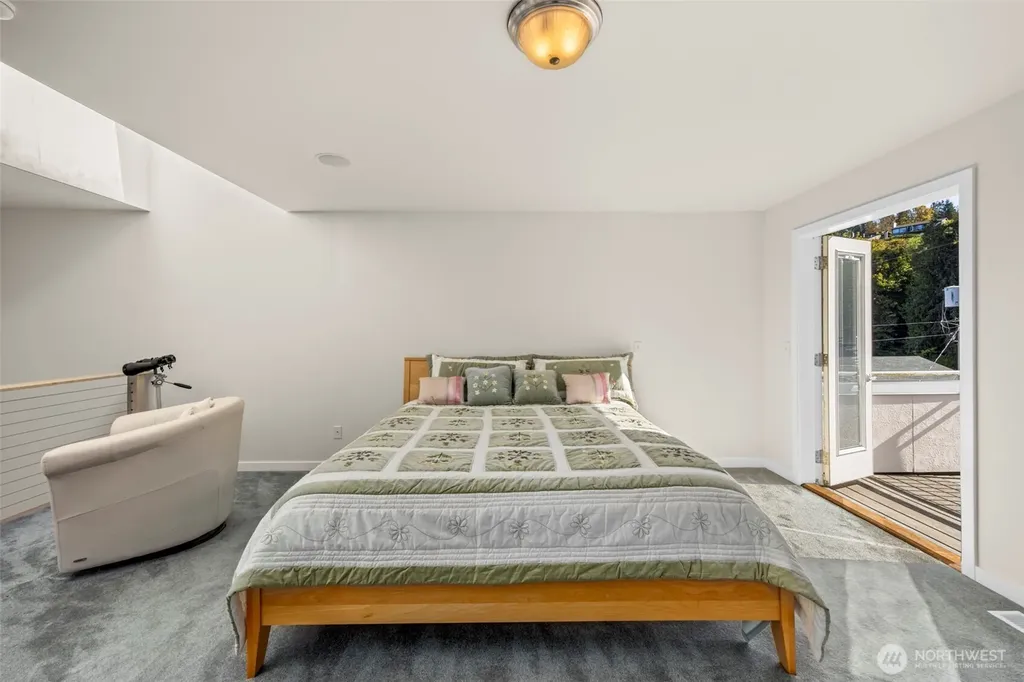 6436 Ebb Tide Lane Freeland WA 98249