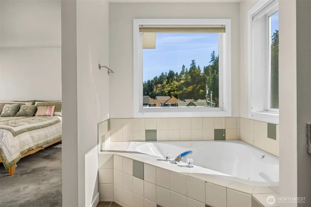 6436 Ebb Tide Lane Freeland WA 98249