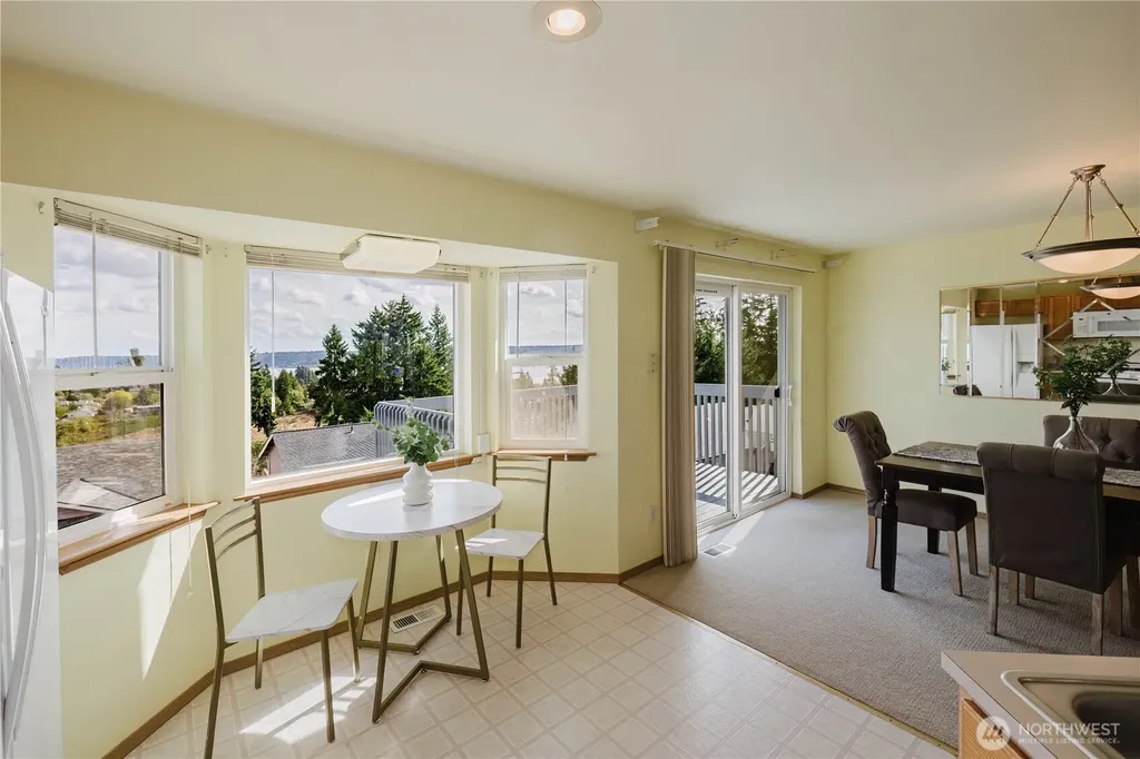 1210 Daniels Avenue Bremerton WA 98312