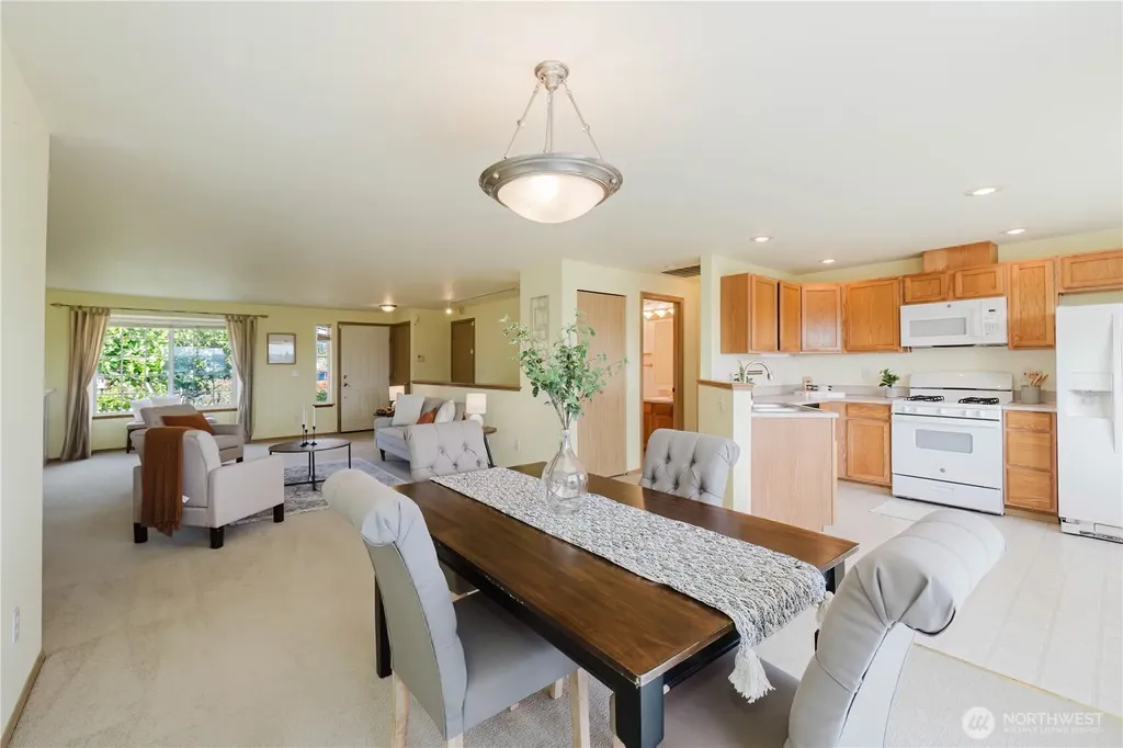 1210 Daniels Avenue Bremerton WA 98312