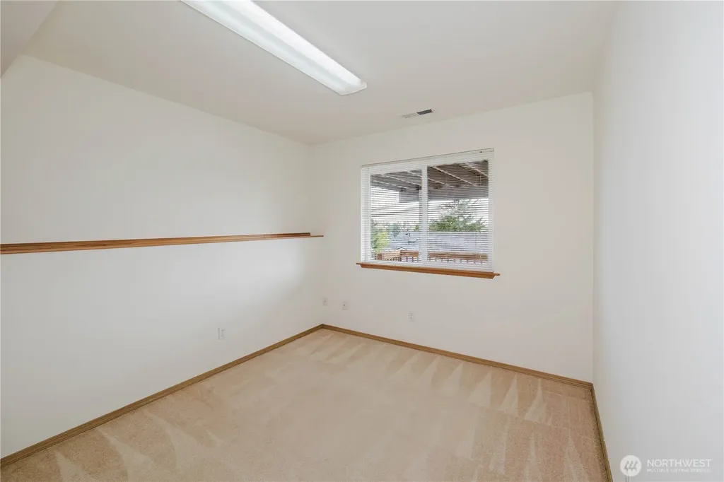 1210 Daniels Avenue Bremerton WA 98312