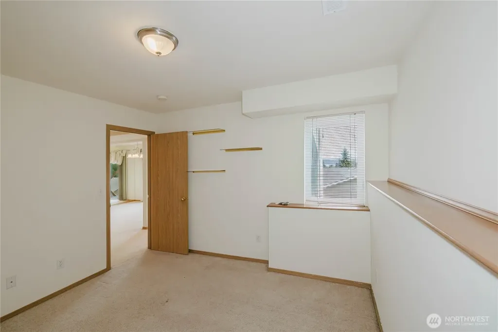 1210 Daniels Avenue Bremerton WA 98312