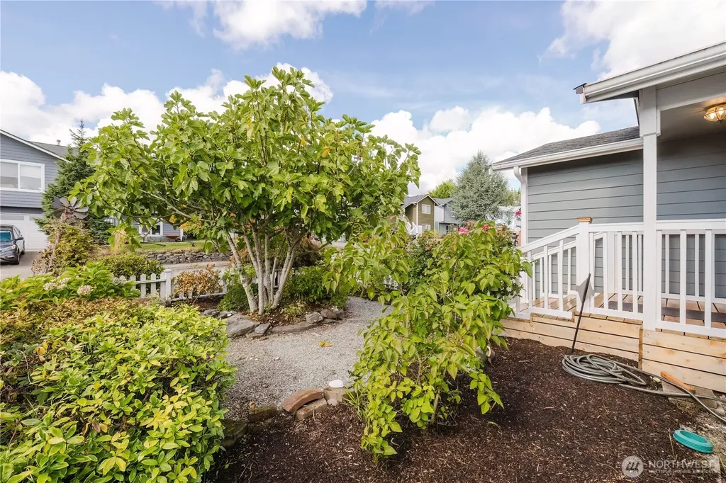1210 Daniels Avenue Bremerton WA 98312