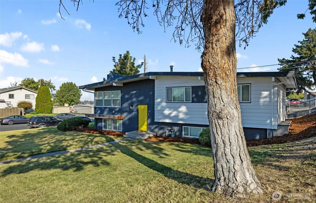 128 W Nelson Road Moses Lake WA 98837