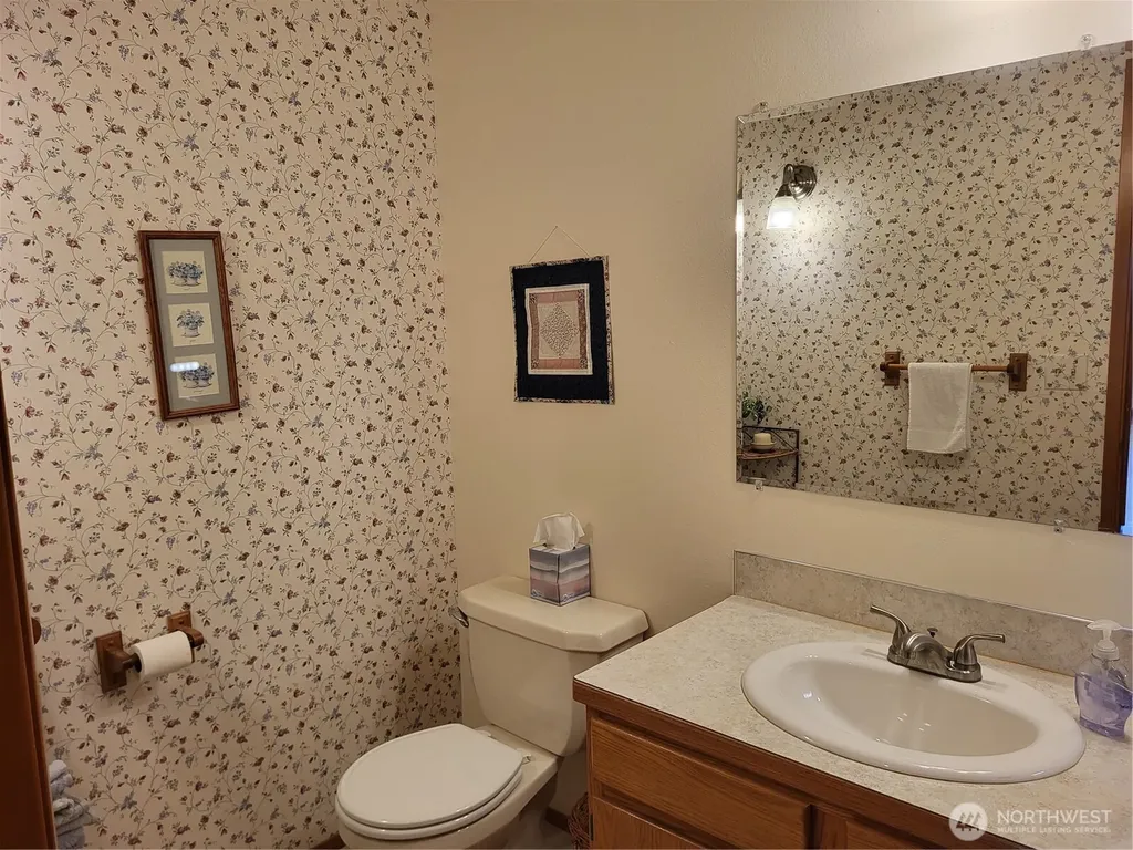 351 19th Street NE East Wenatchee WA 98802