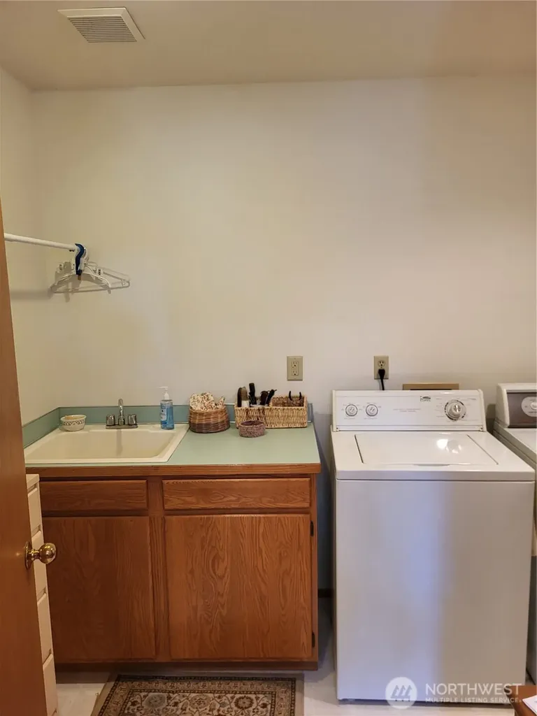 351 19th Street NE East Wenatchee WA 98802