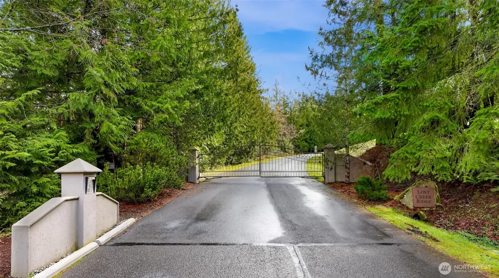 4750 Lost Creek Lane Bellingham WA 98229