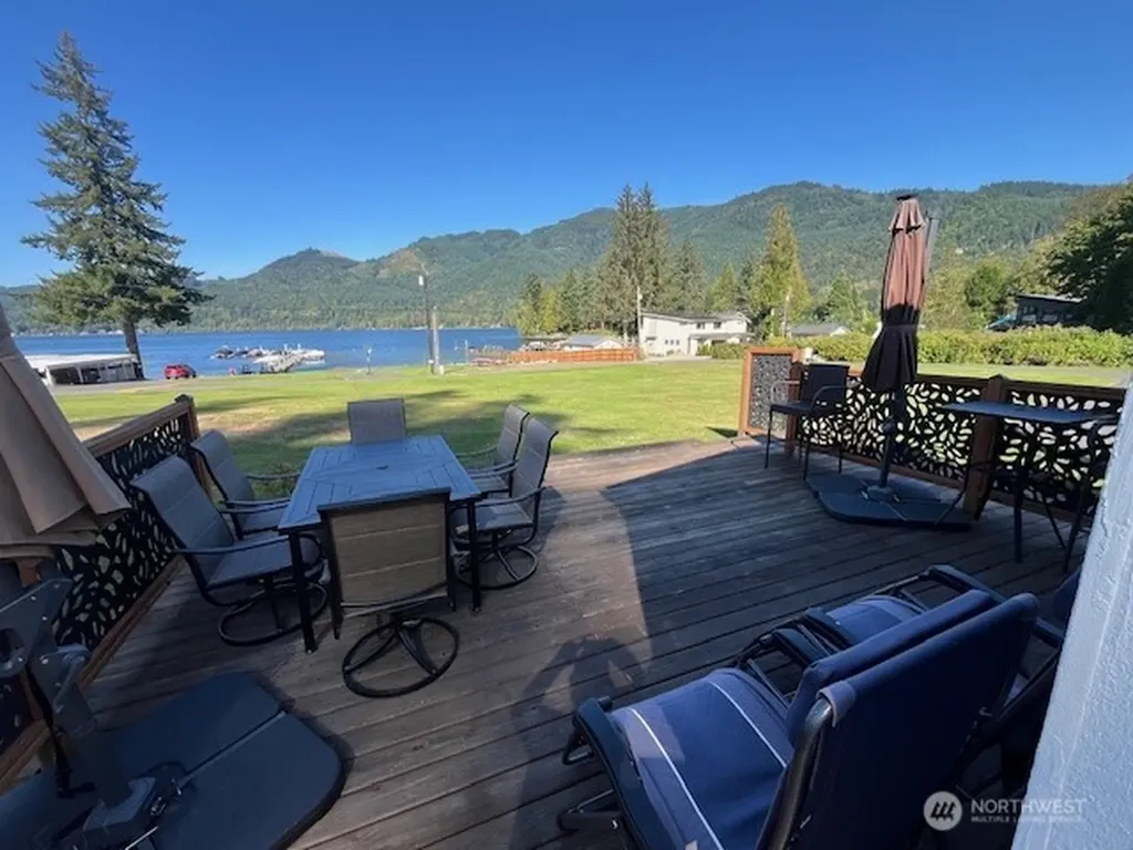 316 W Lake Samish Drive Bellingham WA 98229