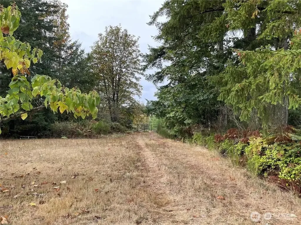 30 Glenwood Road SW Port Orchard WA 98367