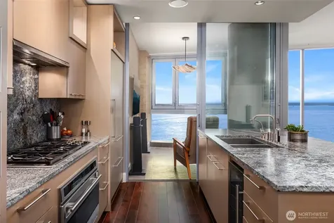 1521 2nd Avenue Seattle WA 98101