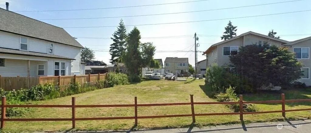 1409 E Marine View Drive Everett WA 98201