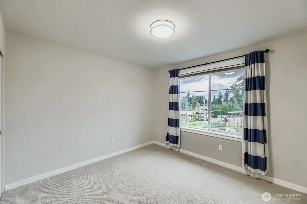 7620 9th Street SE Lake Stevens WA 98258