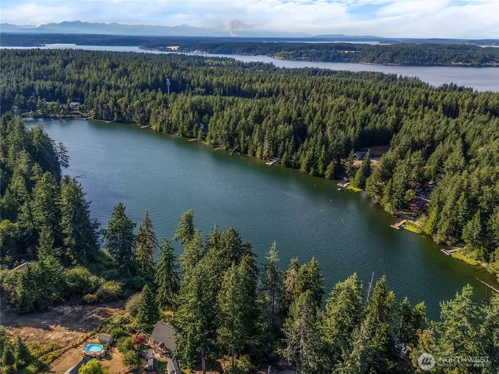 10519 Suncrest Drive Anderson Island WA 98303