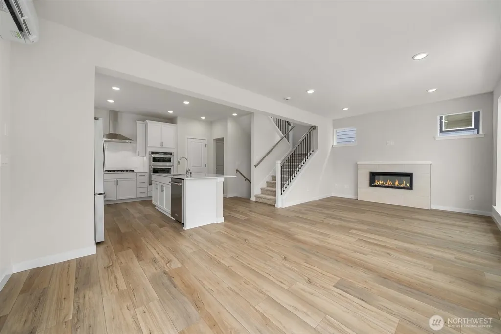 4261 Aberdeen Way NE Renton WA 98056