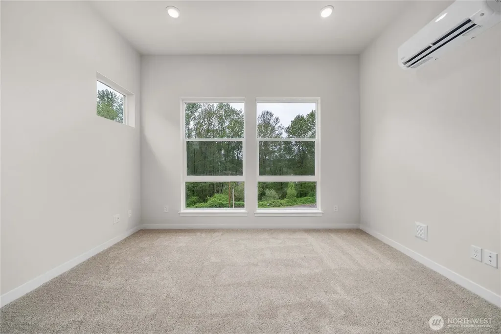 4261 Aberdeen Way NE Renton WA 98056