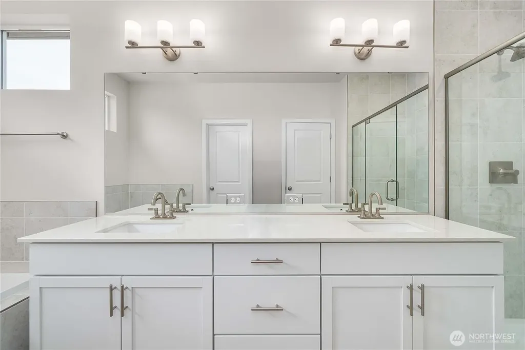 4261 Aberdeen Way NE Renton WA 98056
