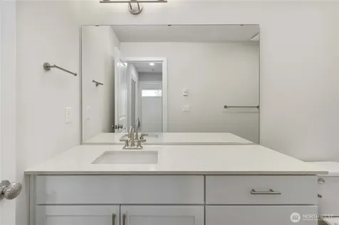 4261 Aberdeen Way NE Renton WA 98056