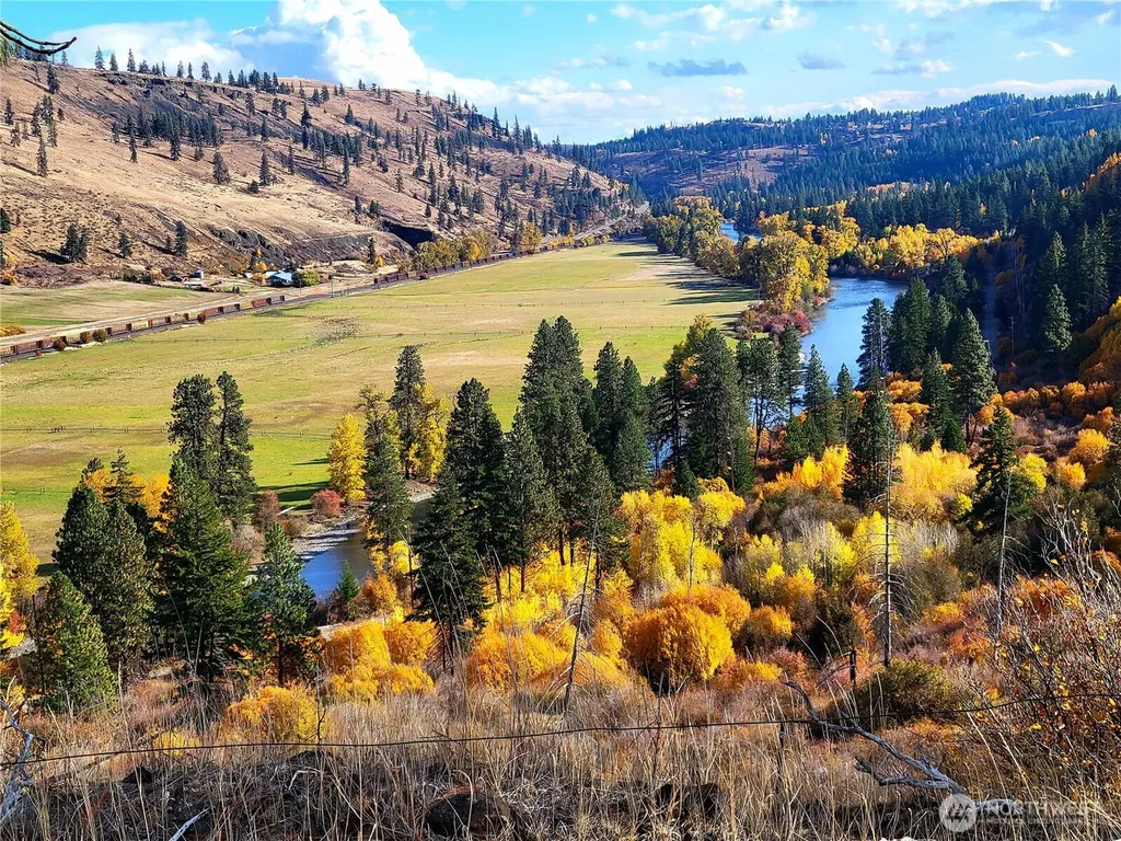 53 Highway 10 Cle Elum WA 98922