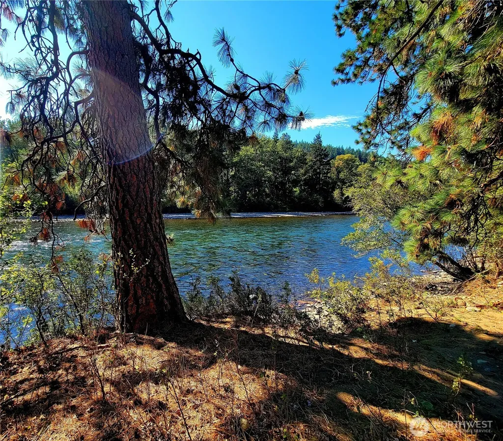 53 Highway 10 Cle Elum WA 98922