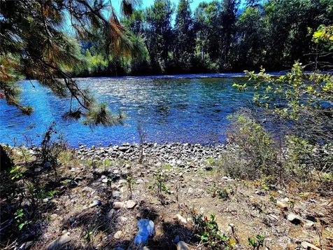 53 Highway 10 Cle Elum WA 98922