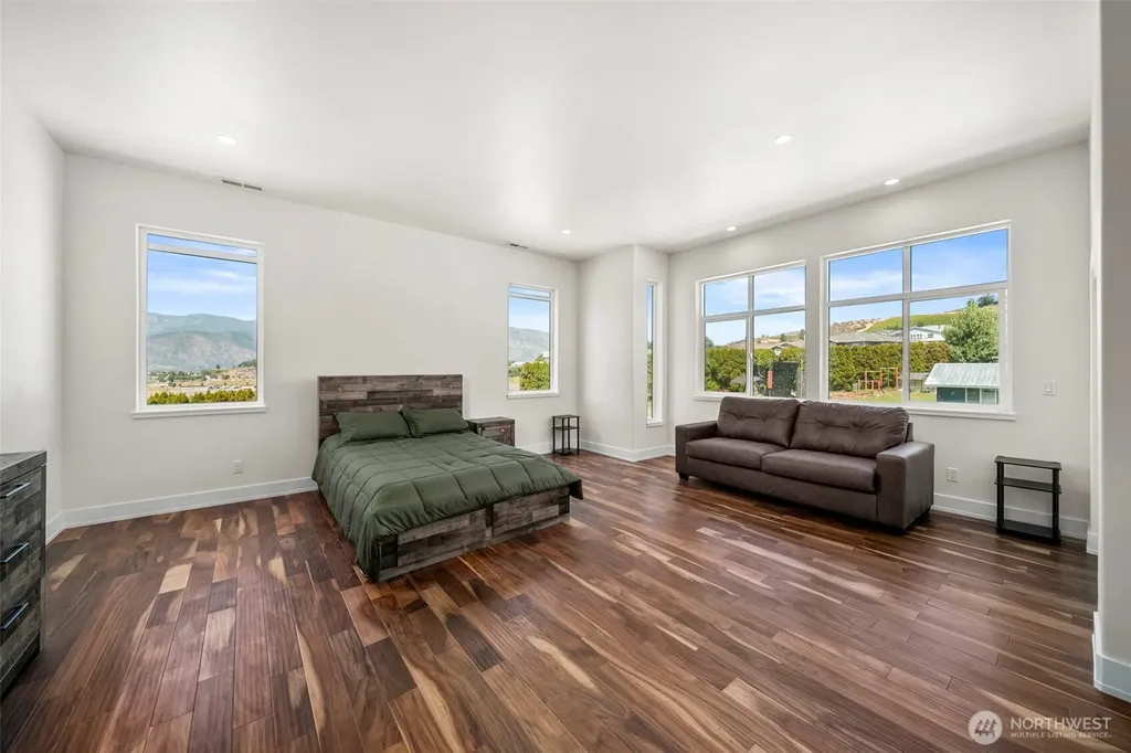 83 Summerset Boulevard Manson WA 98831