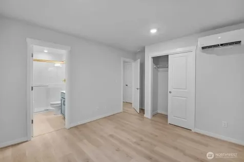 13216 NE 127th Court Kirkland WA 98034