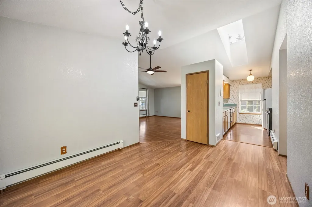 7123 Lakeside Street SW Olympia WA 98512
