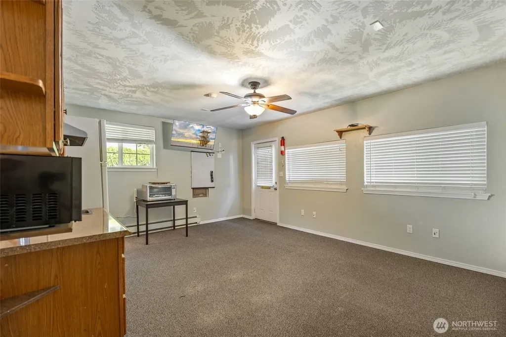 7123 Lakeside Street SW Olympia WA 98512
