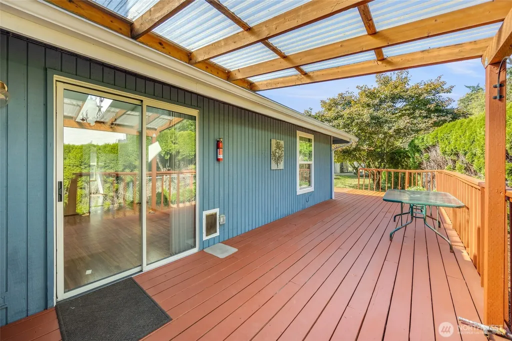 7123 Lakeside Street SW Olympia WA 98512