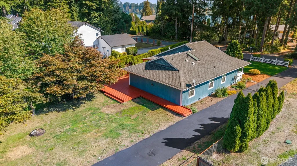 7123 Lakeside Street SW Olympia WA 98512